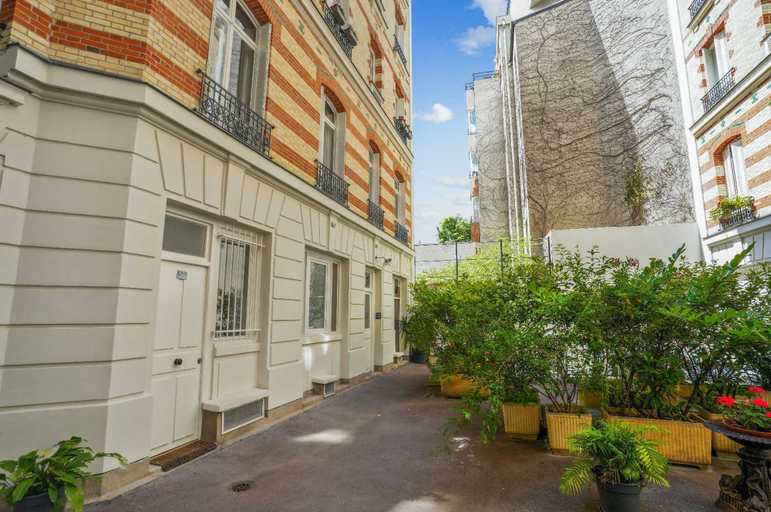 Exterior 3, Cosy 2P Studio in the Heart of the Marais, Paris