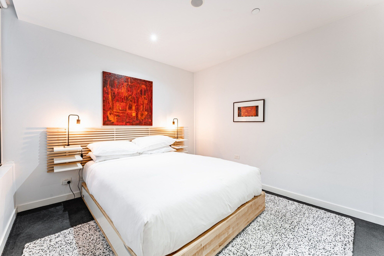 Room 3, Nott's Nook- 1-bed With Rooftop Views, Melbourne