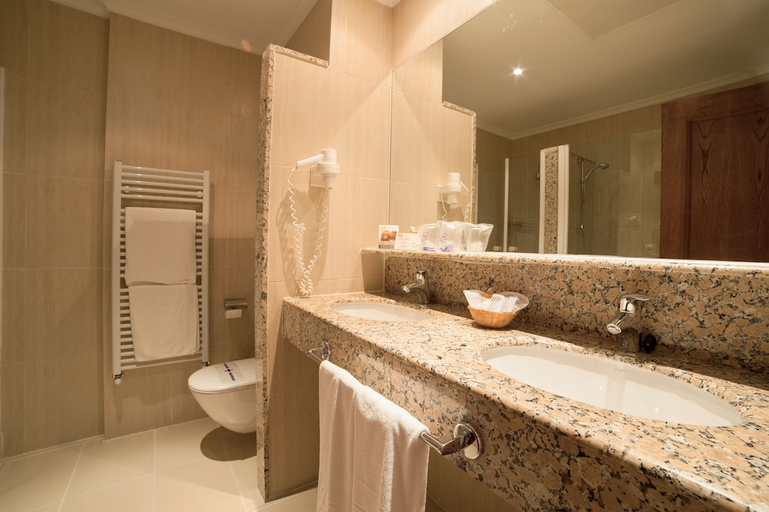 Bathroom 4, Hotel Bordoy Don Antonio (ex Continental Don Antonio), Baleares