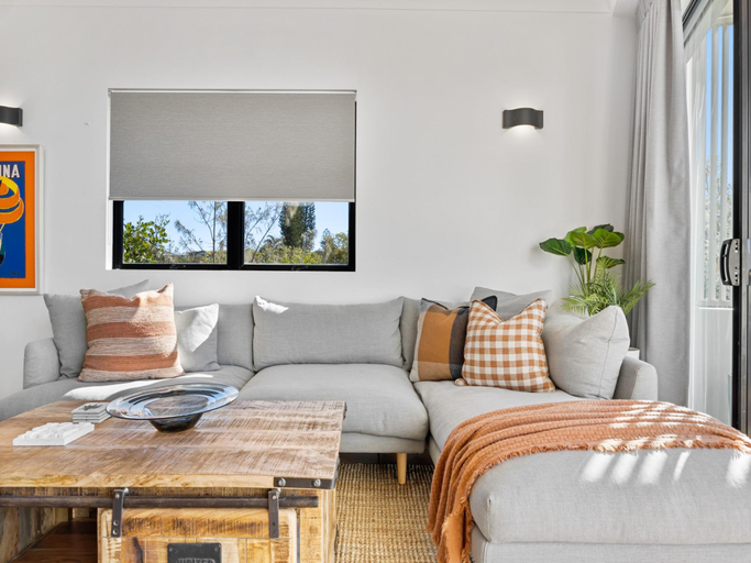 4, Pristine 2-Bed Apartment with Pool and Balcony, Noosa - Sunshine-Peregian