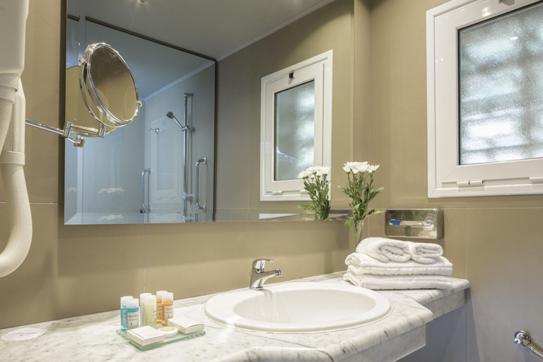 Bathroom 5, Aeolos Beach Resort, Ionian Islands