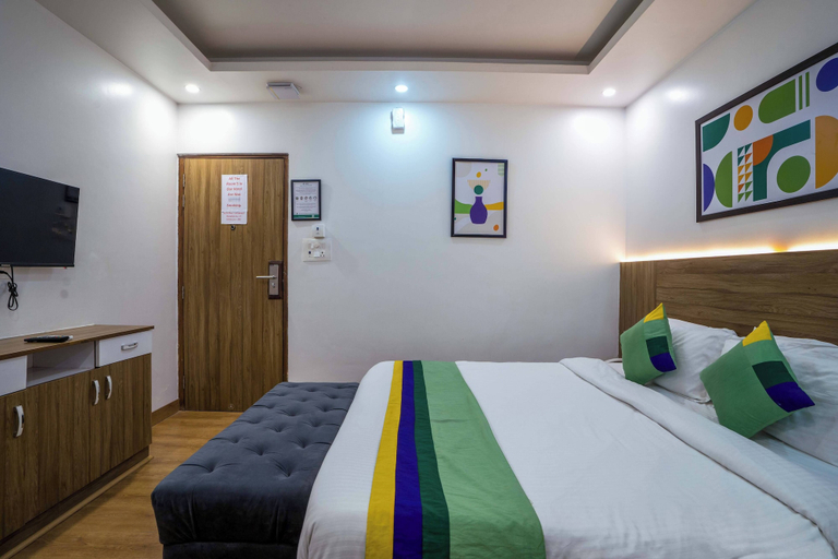 Room 3, Medalio Greater Noida Delta 1, Gautam Buddha Nagar