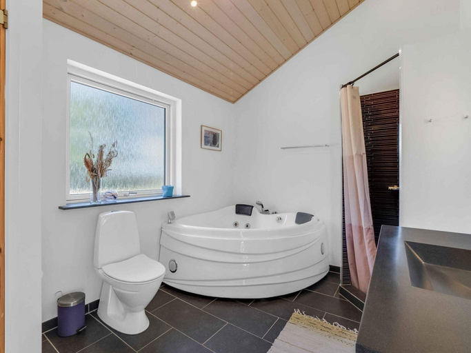 Bathroom, 5 Star Holiday Home in Skals, Viborg