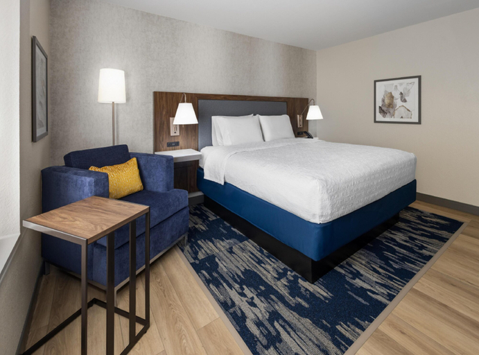 Bedroom 3, Hampton Inn & Suites Richmond/Glenside, Henrico