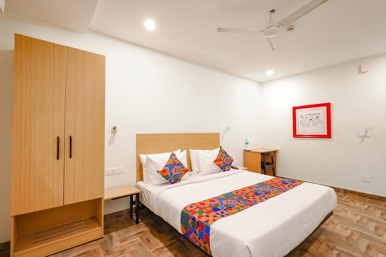 Bedroom 3, FabHotel Perfect Stays, Kovilambakkam, Kancheepuram