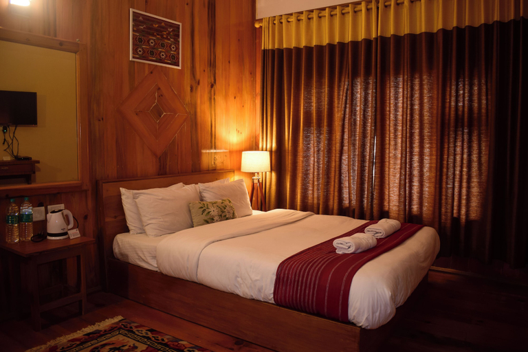 Bedroom 4, Hotel Elysium, West Kameng