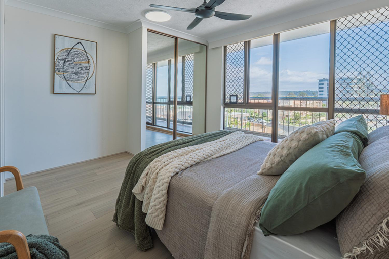 Bedroom 2, Beach Palms Holiday Apartments, Gold Coast