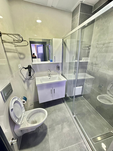 Bathroom 3, Hagia Sophia Palace Hotel, Fatih