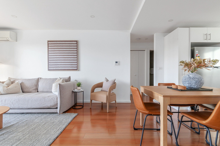 Living room 4, Bright 2-Bed Apartment with Balcony & Garage, Sydney
