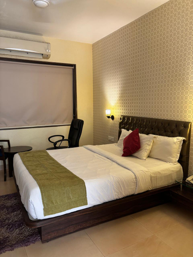 Bedroom, Meritas Seawind Beach Resort, Shrivardhan, Raigarh