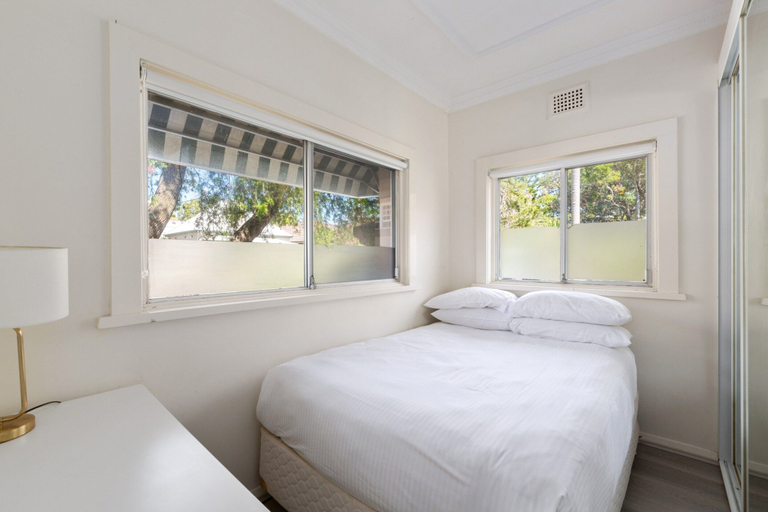 Room 5, 2-Bed Apartment Near Manly Beach, Sydney