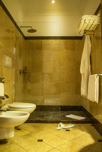Bathroom 3, Central Palace Hotel Federico II, Palermo
