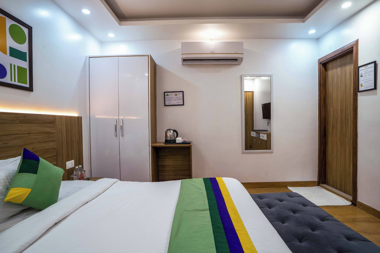 Room 2, Medalio Bengaluru Airport Toll Plaza, Bangalore Rural