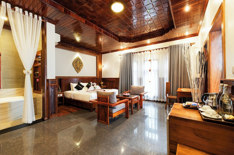 Others 3, Peak Elite Boutique, Siem Reap