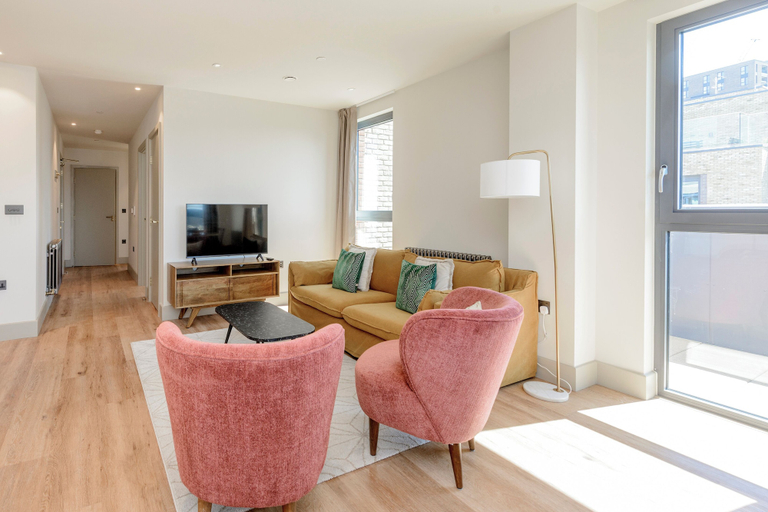 Room 4, The Stylish Nest in London, London