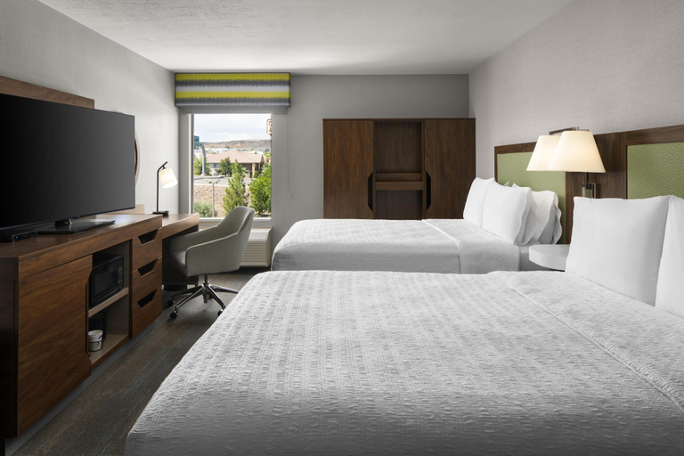 Bedroom 2, Hampton Inn St George, Washington