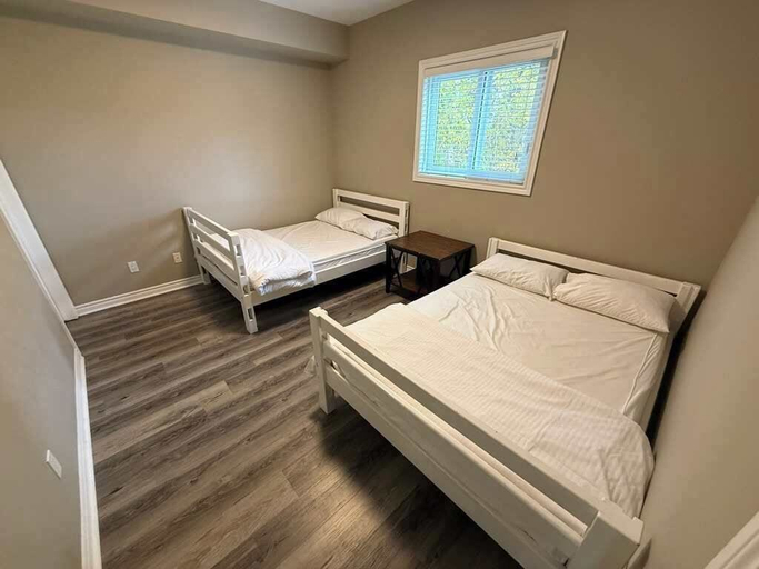 Bedroom 3, Mountain Views, Steps to BM Village, Hot Tub, BBQ., Grey
