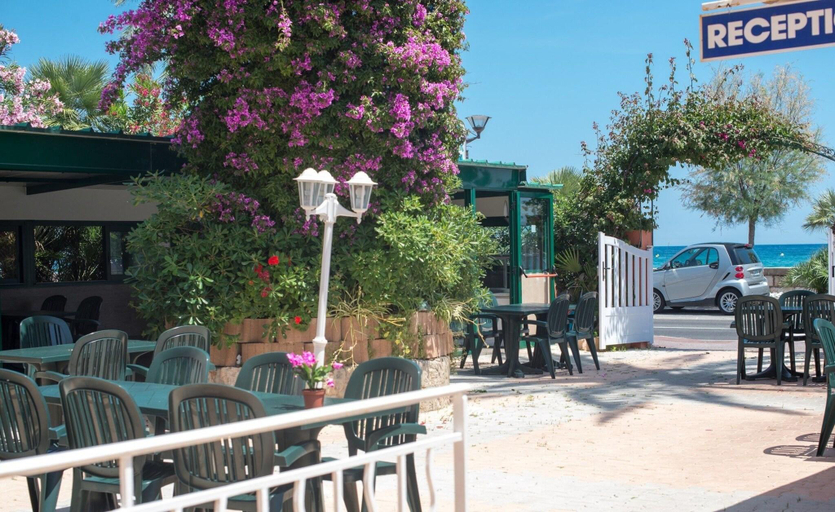 Food & Drinks 4, Hôtel Reine D'Azur, Alpes-Maritimes
