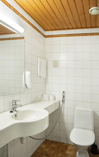 Bathroom 3, Lapland Hotels Riekonlinna, Lapland