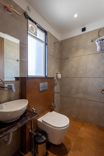 5, Pravasa Stay, Bapat Square, Indore