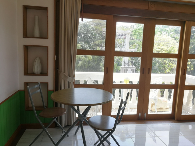 Others 4, Takiab Vintage, Hua Hin