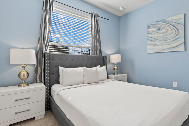 Bedroom 4, Beautiful Townhome W/private Pool 7 mi to Disney, Osceola