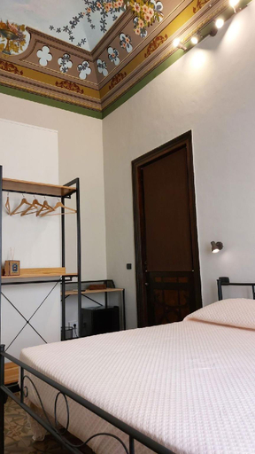 Bedroom 2, Golden house, Palermo