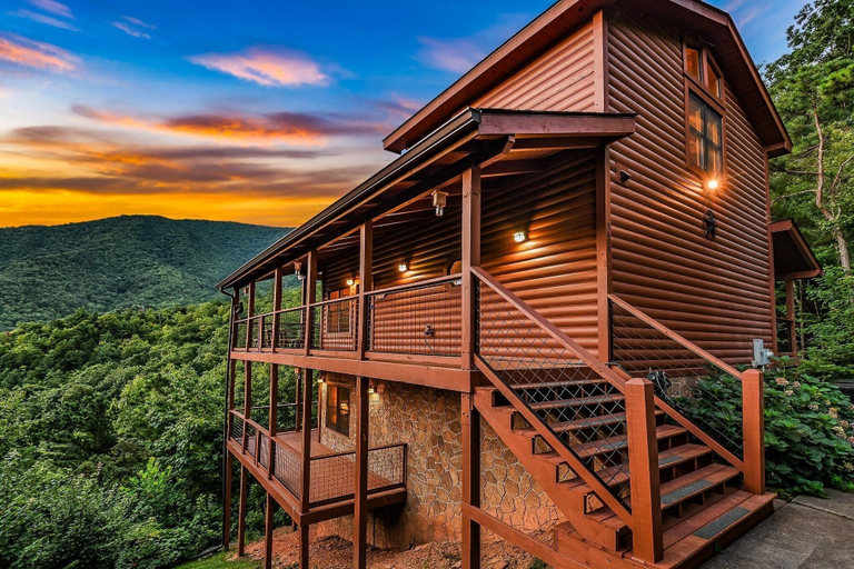 Exterior & Views, Ali's Dream 3 Bedroom Cabin by RedAwning, Sevier