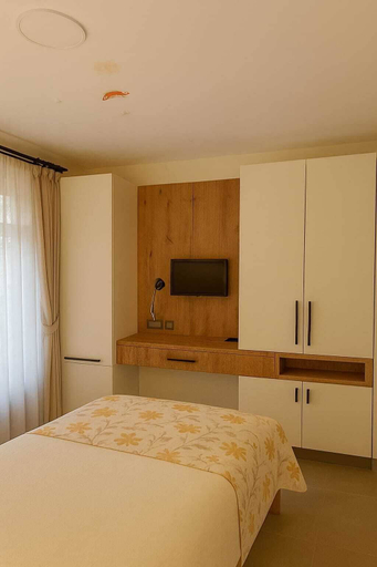 Bedroom 4, Kumkat Hotel, Milas