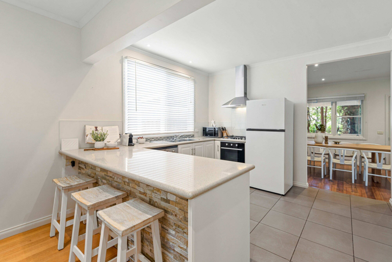 Others 3, Lush 3-bed House Near the Beach, Melbourne