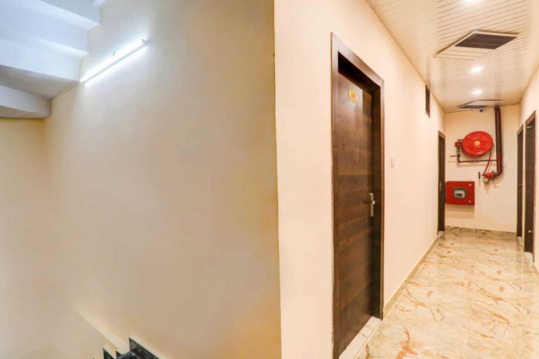 Interior, Madhav Inn Lucknow, Lucknow