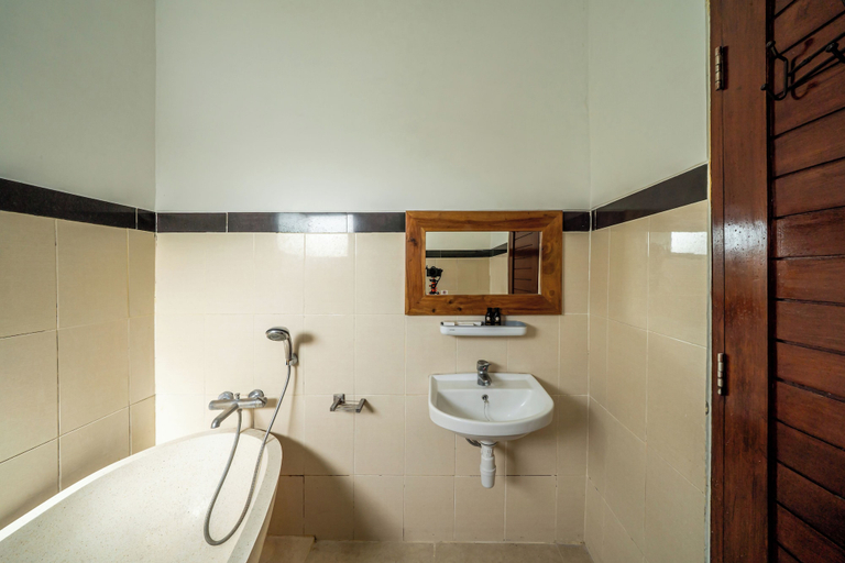 Bathroom 4, The Dewi Pererenan Villa and Suite, Badung