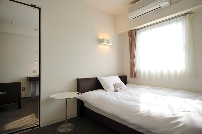 Bedroom 3, 7 Days Hotel Plus, Kōchi