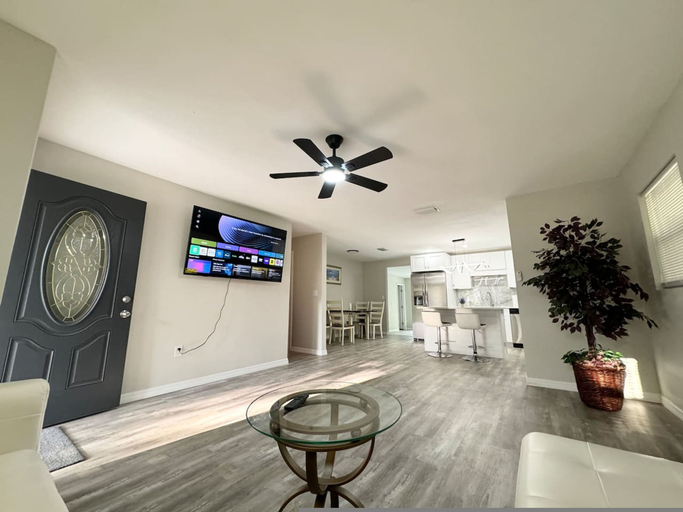 Room 4, Home Near Clearwater Beach, Pinellas