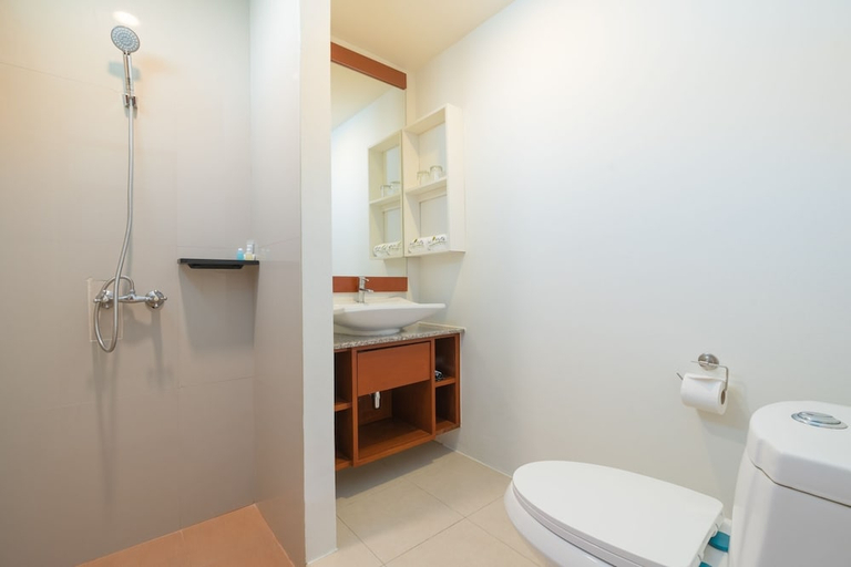 Bathroom, Hill Myna Holiday Park & Cafe, Pulau Phuket
