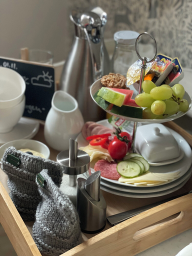 Breakfast meal, Pension Domquartier Naumburg, Burgenlandkreis