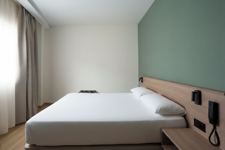 Room 2, Alora Apartamentos Mérida, Badajoz