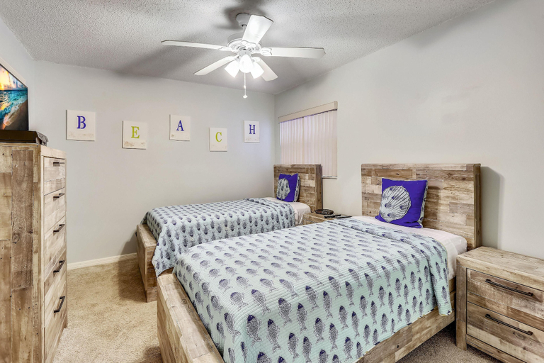 Bedroom 2, Emerald Isle 204, Pinellas