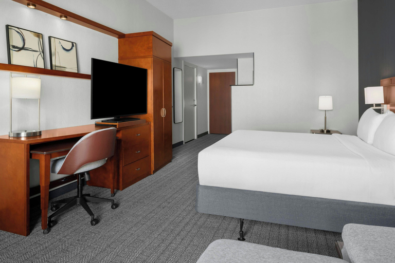 Bedroom 3, Courtyard by Marriott San Antonio Six Flags at The Rim, Bexar