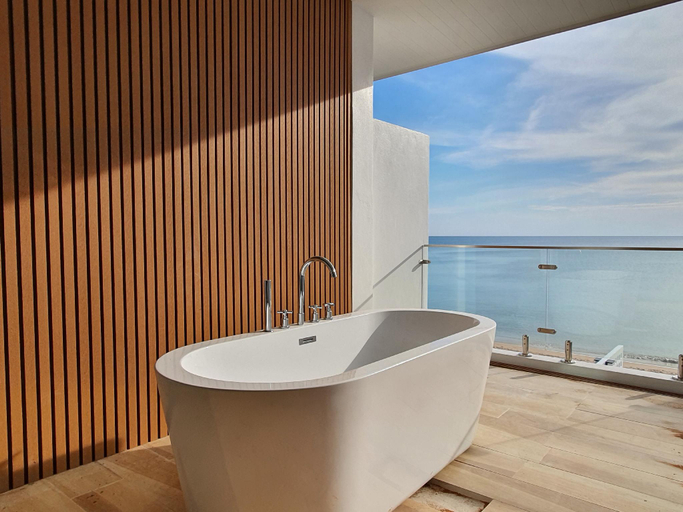 Bathroom, Rattana Pura Beach Resort, Tha Mai