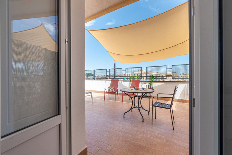 Room 2, Casa 73 by Wonderful Italy, Palermo