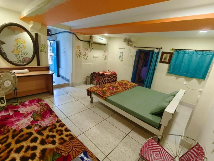 Room 5, Shivam Guest House, Jodhpur