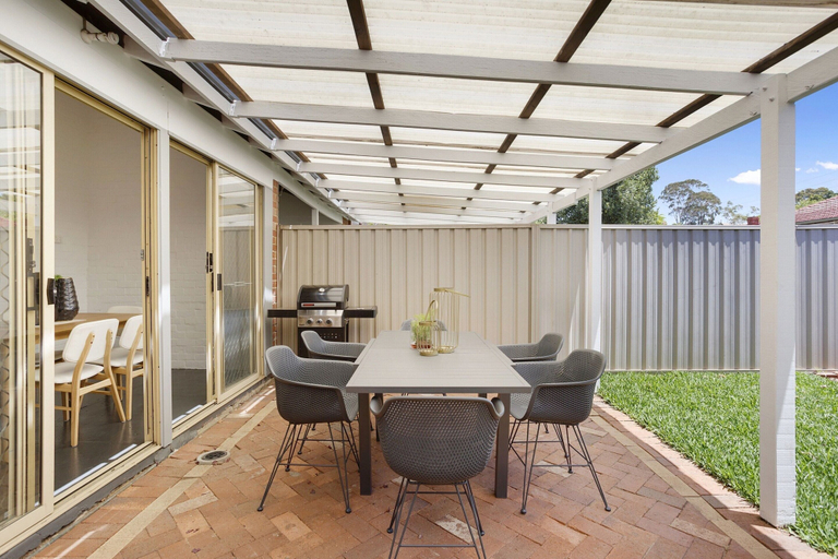 Balcony 5, Chic Semi-detached 2-bed Home With Outdoor Dining, Perth