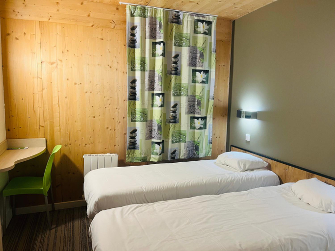 Bedroom 3, Fasthotel Dunkerque, Nord