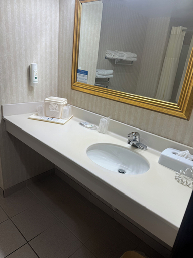Bathroom 4, Quality Inn & Suites Manistique, Schoolcraft