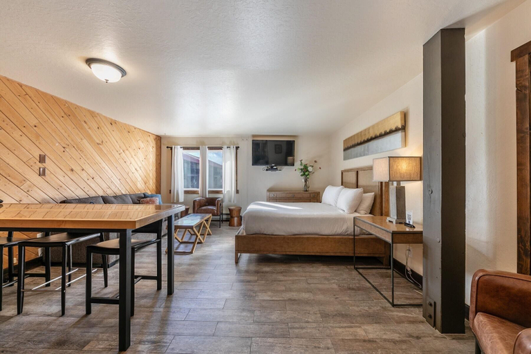 Interior 3, 122 Bldg B 1 Bedroom Studio, Nevada