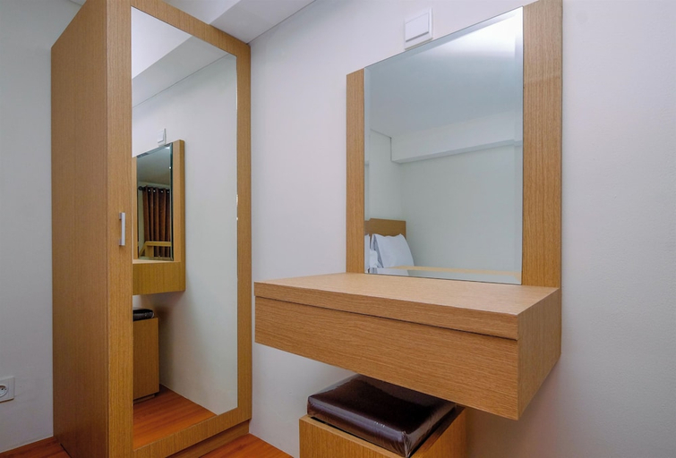 Bathroom 2, Wonderful And Comfy Studio Apple 1 Condovilla Apartment, South Jakarta