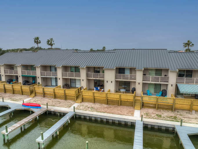 Exterior view 5, Fisherman Friend! - Coastal Condo - Views Await!, Aransas