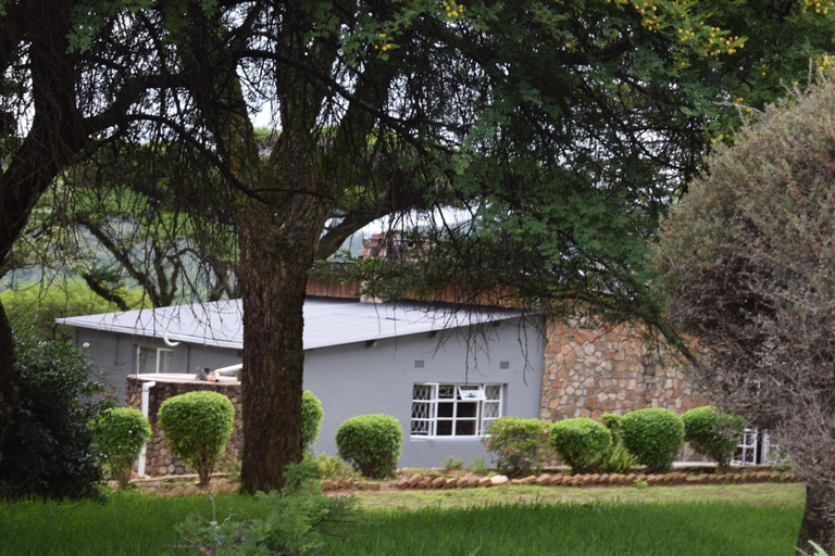 Room 1, Three Bedroomed House in Juliasdale - 2192, Nyanga
