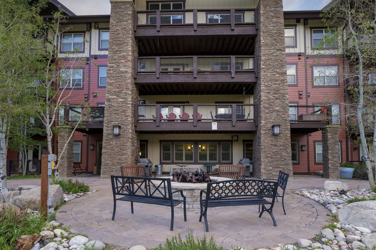 Property grounds 3, Base Camp 306 3 Bedroom Condo by RedAwning, Grand